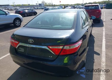 2016 Toyota Camry Le z USA, uszkodzony, nr VIN 4T4BF1FK9GR520806